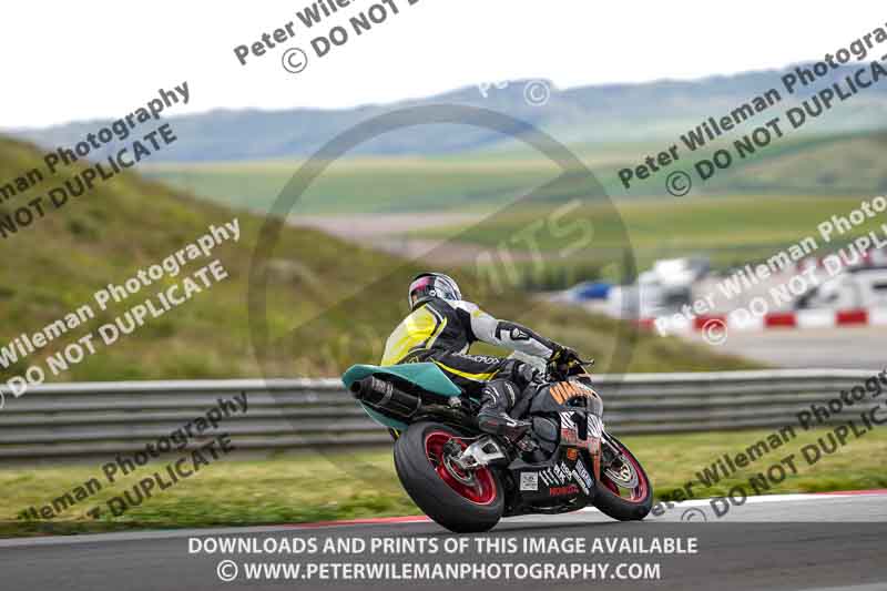 cadwell no limits trackday;cadwell park;cadwell park photographs;cadwell trackday photographs;enduro digital images;event digital images;eventdigitalimages;navarra;no limits trackdays;peter wileman photography;racing digital images;trackday digital images;trackday photos